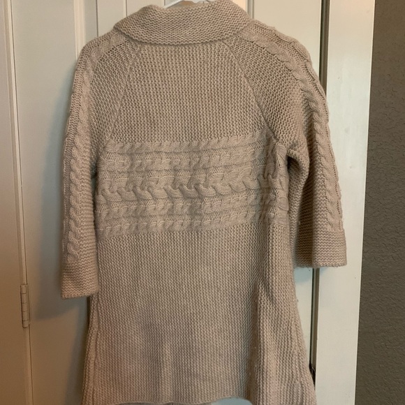 Ann Taylor Loft Cable knit sweater - Picture 2 of 3